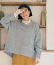 透かし柄バックスリットニット