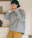透かし柄バックスリットニット