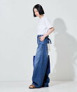 シンチバックデニムパンツ