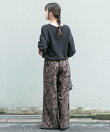 イージーワイドストレートパンツ