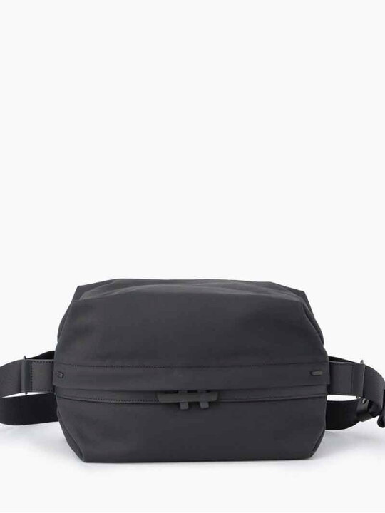 楽天市場】【SALE／50%OFF】FARO Flight Sling Bag/フライトスリング 