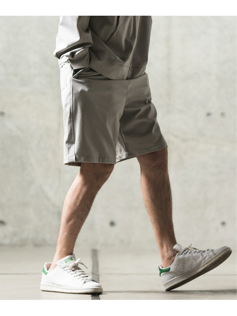 楽天市場】GLIMCLAP Relax fabric & minimal printed design shorts