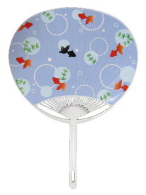 既成うちわ　かわいい金魚　レギュラーサイズ　プラスチック骨　100本以上→1本あたり59円　50～99本→1本あたり67円　ノベルティ　イベント　夏祭り　運動会　おゆうぎ発表会