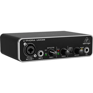 BEHRINGER�x�����K�[�}�C�N�v���A���v����USB�I�[�f�B�I�C���^�[�t�F�C�XUMC22