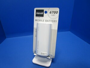 maxell �}�N�Z�� ���o�C���o�b�e���[ �e�ʁF6,700mAh DC5V/�ő�2.1A MPC-C6700P WH �z���C�g PSE�F�ؓK���i