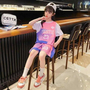 q 킢  ̎q X|[c X[c ĕ 2025 q X^CbV  傫 q    oXPbg{[