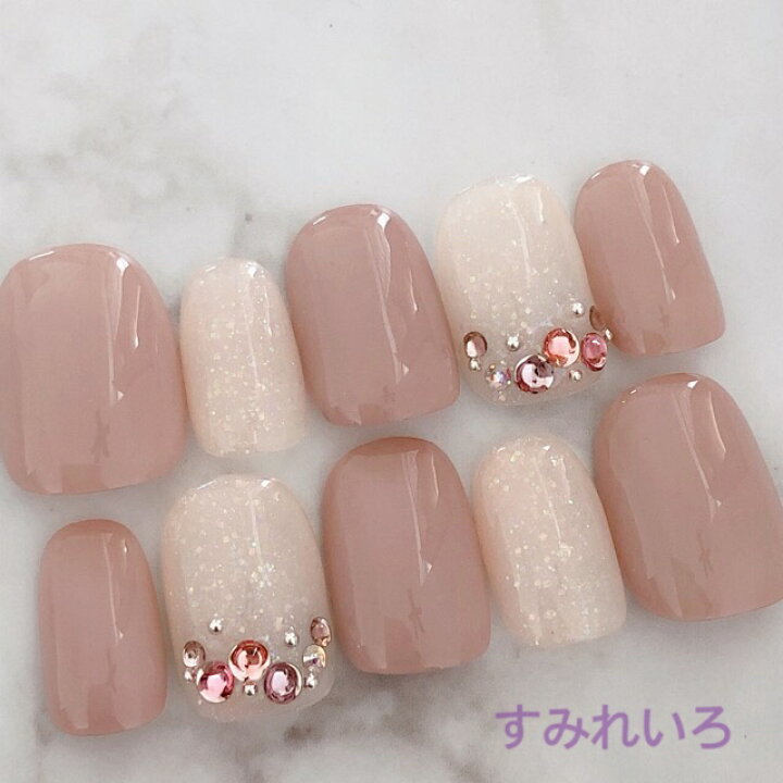 楽天市場 ネイルチップ くすみピンクとアイボリーラメストーン短い爪ベリーショートからロングチップのつけ爪選べるサイズでぴったりネイルジェルネイルでワンランク上のチップを是非 入学式やブライダルにも人気 すみれいろネイル