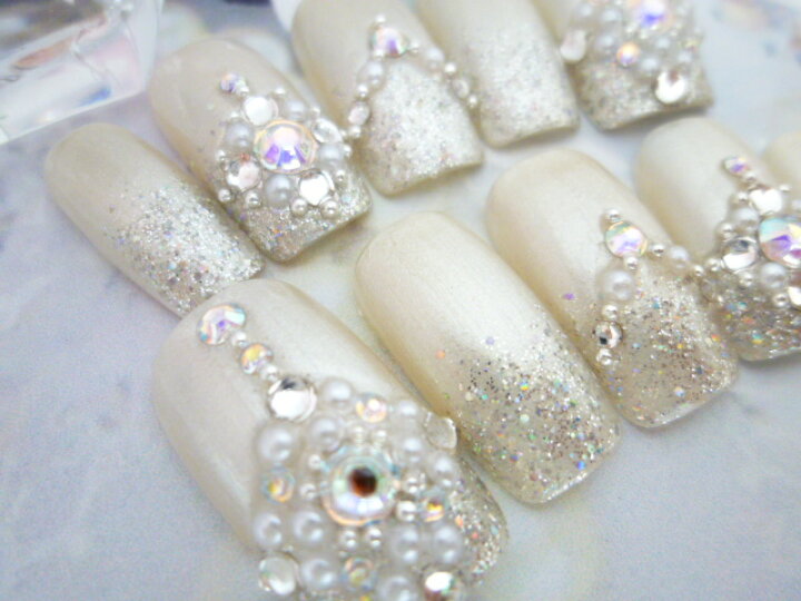 楽天市場 オーダーネイルチップシルバーキララメシャイニーストーンs すみれいろネイル