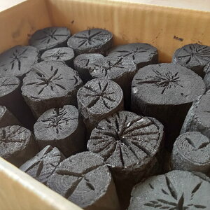 しらおい木炭2kg(ナラ)丸炭・約6cm国産北海道産