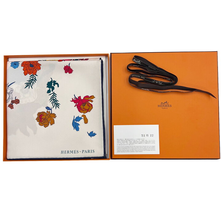 楽天市場】【新品】HERMES エルメス カレ90 ローブ・レジェール Robe 