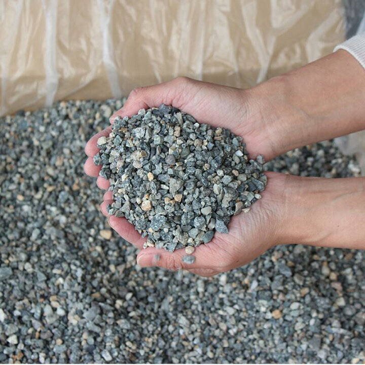 楽天市場】北アルプス天然砂利 ビリ 20kg 庭石 砂利 庭 化粧砂利 