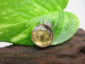 【ペンダントトップ】ブロンズギベオン(鉄隕石)品質AAA2.8g約13×6.7mm六芒星【鑑別済み】