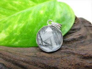 yy_ggbvzMxIiS覐΁jiAAA2.8g13.4×6mmZ䊐yӕʍς݁z