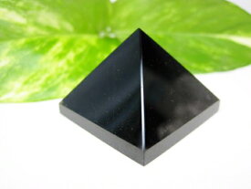 【ピラミッド】黒水晶39×28mm
