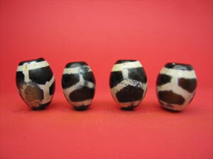 �y�`�x�b�g�V��z�T�b�����V��������H15×��12±0.5mm�y4��SET�z