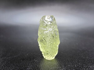 【リビアングラス天珠】手彫り龍神天珠3.5g約23×11.6mm【鑑別済み】【一点物】