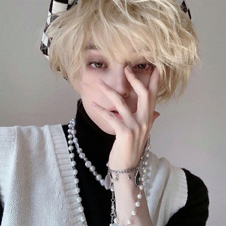 楽天市場 ウィッグ メンズ 短髪 かつら 自然 フルウィッグ ショートウィッグ ショートヘア 前髪あり コスプレ 男装 おしゃれ ナチュラル かっこいい 可愛い ショート 耐熱ウィッグ ゴールド 金髪 小顔効果抜群 コスチューム 文化祭 学園祭 イベント 韓国風 Dp164n1n1d4