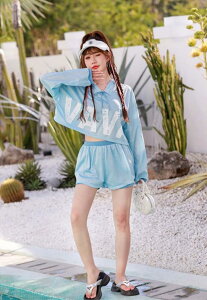 水着 ビキニ 3点セット トップス スカート パッド付き 小胸 バスト 盛れる 20代 30代 女子 露出少なめで挑戦しやすい☆水着体型カバー ハイネック 背中見せ ワイヤーなし 可愛いビーチ水着 レ