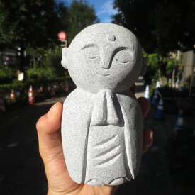 かわいい わらべじぞう 童 おじぞうさま かわいい 癒しのお地蔵さん 置物 地蔵菩薩 仏像 彫刻品 みかげ石 GZ55 送料無料！