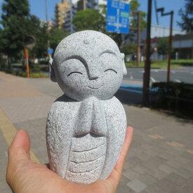 おじぞうさん おじぞうさま かわいい 癒しのお地蔵さん 置物 地蔵菩薩 仏像 彫刻品 みかげ石 GZ43-15-B 送料無料！
