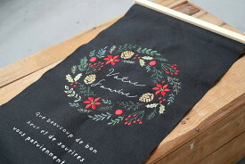 クリスマス CM刺繍タペストリー L ブラック リース