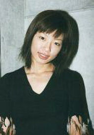 【中古】生写真(ハロプロ)/アイドル/カントリー娘。 カントリー娘。/みうな/シャツ黒・上半身・背景グレー/公式生写真