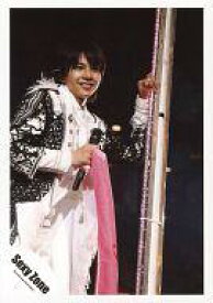 【中古】生写真(ジャニーズ)/アイドル/Sexy Zone Sexy Zone/佐藤勝利/ライブフォト・上半身・衣装白黒・右手マイク・目線右/公式生写真