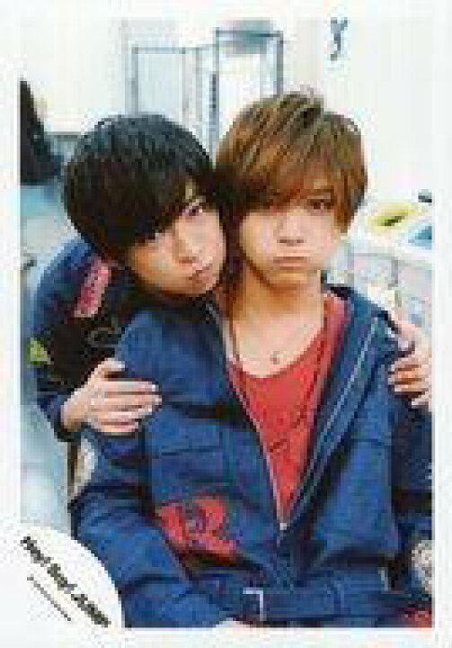 楽天市場 中古 生写真 ジャニーズ アイドル Hey Say Jump Hey Say Jump 知念侑李 山田涼介 上半身 衣装青 つなぎデニム 口すぼめ 知念両手山田の肩 15夏 コンサートパンフ グッズ撮影オフショット 公式生写真 ネットショップ駿河屋 楽天市場店