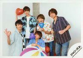 【中古】生写真(ジャニーズ)/アイドル/HiHi Jets HiHi Jets/集合(5人)/横型・膝上・衣装白・青・黒・赤・ハートの風船・背景白/「SUMMER STATION パパママ一番 裸の少年 夏祭り!」グッズオフショット/公式生写真