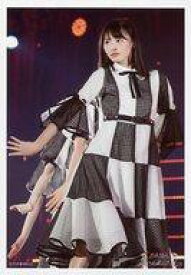 【中古】生写真(坂道シリーズ)/アイドル/乃木坂46 No.098：遠藤さくら/ライブフォト・膝上・衣装黒・白・顔左向き・目線左/CHOOSE 5 PHOTOS!〜真夏の全国ツアー2019 LIVE PHOTO Ver.〜
