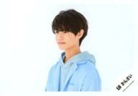 【中古】生写真(ジャニーズ)/アイドル/Lil かんさい Lil かんさい/大西風雅/横型・バストアップ・衣装水色・左向き・背景白/「Lil かんさい FIRST LIVE 2020 NEXT STAGE」グッズオフショット/公式生写真