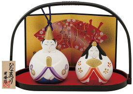 昭峰作　陶器製　雛人形　盆のり仲よし平安雅雛土鈴・福鈴 (中)　お盆・木札・屏風付きです。 〈伝統品 ひな人形 お雛様 おひな様 お雛さま おひなさま お雛飾り おひな飾り お殿様とお姫様 雛祭り おひなまつり 立親王 立雛親王 親王立雛 立ち雛飾り たちびな〉