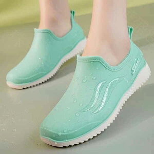防水シューズ 厨房靴 レディース 防水スリッポン ショートブーツ レインシューズ レディーススリッポン コックシューズ 痛くない 完全防水 防滑ソール ショート 韓国 通勤 軽量 柔らかい 雨