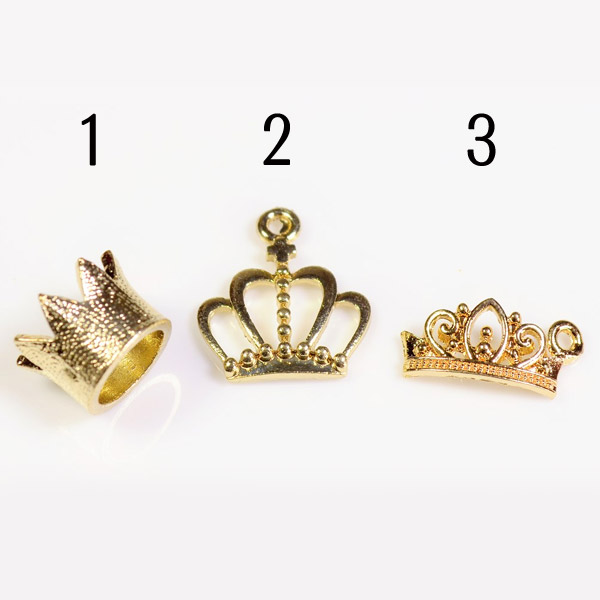 【メール便(ゆうパケット)OK】 3種類の王冠★かわいいアンティークチャーム ゴールドカラー クラウン