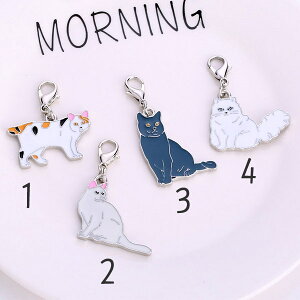 4種類のかわいいネコ★カニカン付き★かわいいアンティークチャーム ねこ 猫 エナメル
