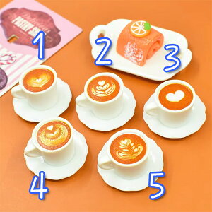 5ނIׂn[g̃eA[g̕`ꂽR[q[}OJbv 5ZbgXC[cfRp[c