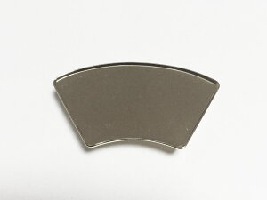 yi{ 10Zbg\̔zNo.131@ї ` Vo[ ~[M@y@26.5×53mm