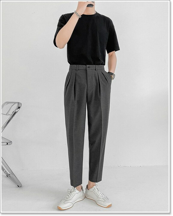 Uniqlo ストレートカジュアルパンツ グレー メンズ スラックス Sale開催中