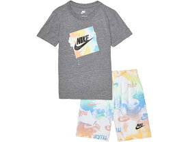 (取寄) ナイキ キッズ ボーイズ スポーツウェア グラフィック T-シャツ アンド タイダイ ショーツ セット (リトル キッズ) Nike Kids boys Nike Kids Sportswear Graphic T-Shirt and Tie-Dye Shorts Set (Little Kids) Multi