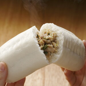 【栃木 フタバ食品】 とんきっき 餃子ドッグ 8本 8人前 お取り寄せグルメ 宇都宮グルメ 宇都宮餃子会正組合員 餃子通り 宮島町通り 霜降高原豚肉使用 栃木県産野菜使用 餃子風 中華まん 冷