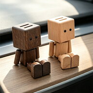 【送料無料】車 芳香剤 木製 アロマディフューザー ロボット かわいい 脚を振る クリップ式 車用 カーデ…