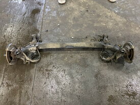 【中古】 プリウス ZVW30 リアアクスルビーム S 42101-12171 202