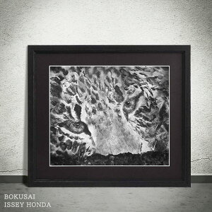 {cꐽyz^  ׋C 35cmx40cm ꂽCeAA[gpl JX JƏjȂǂ̃rWlXMtg ւ̕ǂIB{ۂoԂ̕ǖʑ