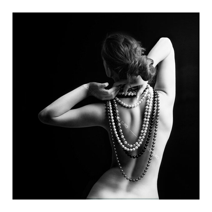 楽天市場】絵画 壁掛け モダン WEARING PEARLS SIZE/mm 750*750 