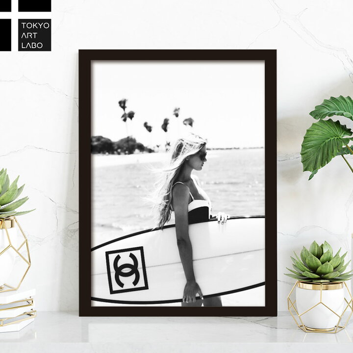楽天市場 スーパーsale 8周年 額入りアートパネル Surfing モノクロ ハイブランド ポスター Fashion Photography Series サーフガール ココ シャネル サーフボード 壁掛け 写真アート おしゃれ 韓国 壁掛けアート専門店東京アートラボ
