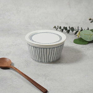 【800円クーポン 〜10/27 9:59】蓋皿付台形小鉢 10.6cm 糸つむぎ 芯蓋付き小鉢 鉢 ボウル 小皿 醤油皿 薬味皿 珍味皿 おかず小鉢 前菜鉢 副菜鉢 ミニカップ 菓子皿 小さい皿 お皿 皿 食器 シンプル