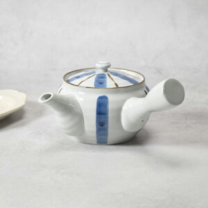 急須 380cc 錆染十草 2〜3人用 タイ製 在庫限り茶こし付き 茶漉し ポット 茶器 ティーポット 日本茶 お茶 ドリンクウェア きゅうす 食器 おしゃれ 和モダン 和風 柄物 和カフェ