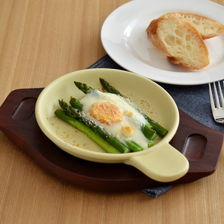 楽天市場 グラタン皿 黄 木製受皿付き アウトレット プレート ドリア皿 グラタン皿 おしゃれ 耐熱食器 耐熱皿 オーブンウェア シンプル かわいい カフェ風 アウトレット 食器 おしゃれ East Table 旧 Tableware East 楽天市場 グラタン皿 黄 木製受皿付き アウトレット プレート ドリア皿 グラタン皿 おしゃれ 耐熱食器 耐熱皿 オーブンウェア シンプル かわいい カフェ風 アウトレット 食器 おしゃれ East Table 旧 Tableware East