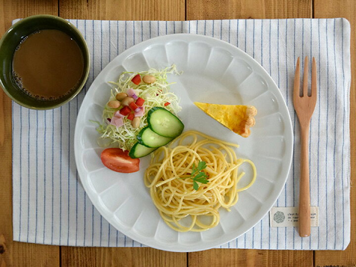 楽天市場】しのぎお花のリムプレート4枚セット 送料無料福袋 食器セット 新生活 家族用 ファミリー用 お皿 パスタ皿 和皿 和食器 洋食器 プレート ワンプレート 主菜皿 ケーキ皿 ディナープレート カフェ風 : EAST table 旧:TABLEWARE EAST 楽天市場】しのぎお花のリムプレート4枚セット 送料無料福袋 食器セット 新生活 家族用 ファミリー用 お皿 パスタ皿 和皿 和食器 洋食器 プレート ワンプレート 主菜皿 ケーキ皿 ディナープレート カフェ風 : EAST table 旧:TABLEWARE EAST