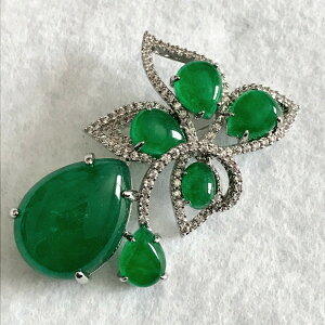 翡翠 ブローチ おしゃれ ひすい 葉 人気 上品 プレゼント ギフト 結婚式 レディース 華やか ウエディング パーティー 普段使い